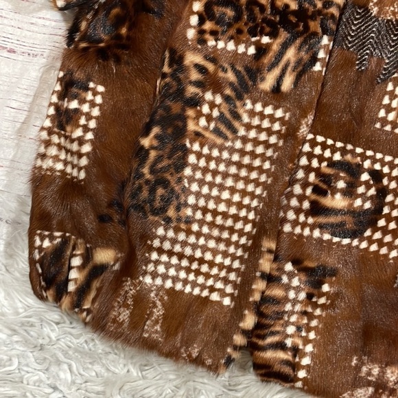 Tuleh Brown Patterned Chinchilla Real Fur Short Sleeve Jacket - Picture 10 of 12